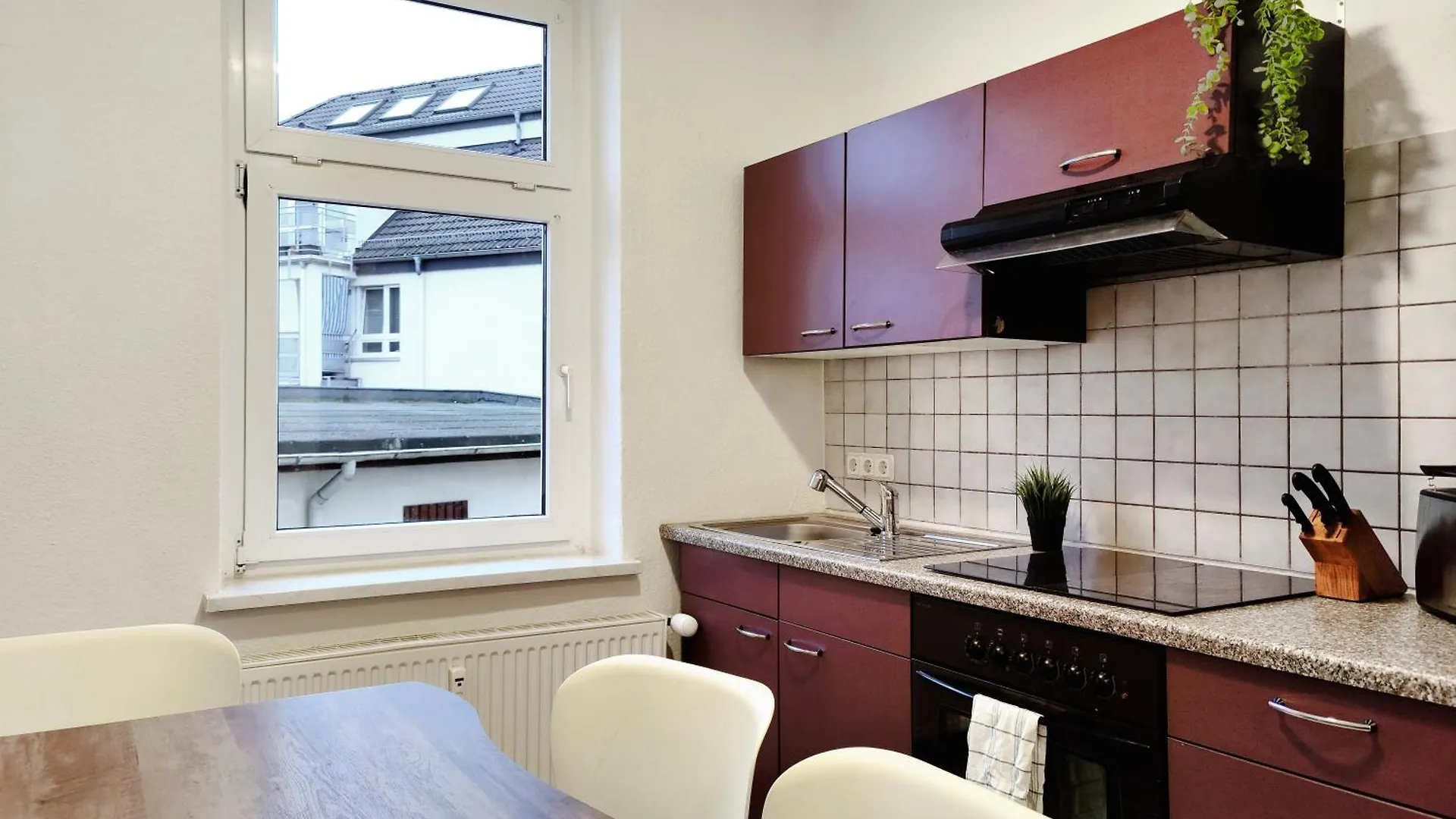 Stilvolles Apartment In Leipzig Zwischen Flughafen, Messe, Porsche Und Bmw